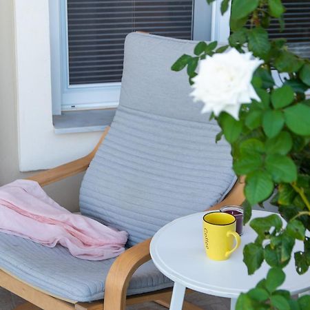 Yelayellow House Near To Airport, Rafina Port And Metropolitan Expo アルテミダ エクステリア 写真